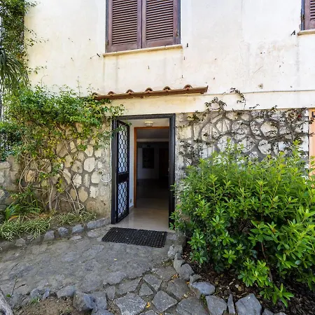 Ulivi Apt Tatil Evi Sorrento