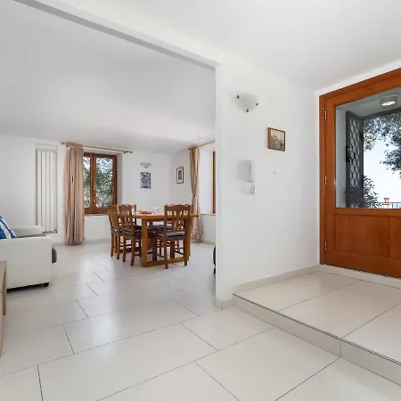 Ulivi Apt Tatil Evi Sorrento