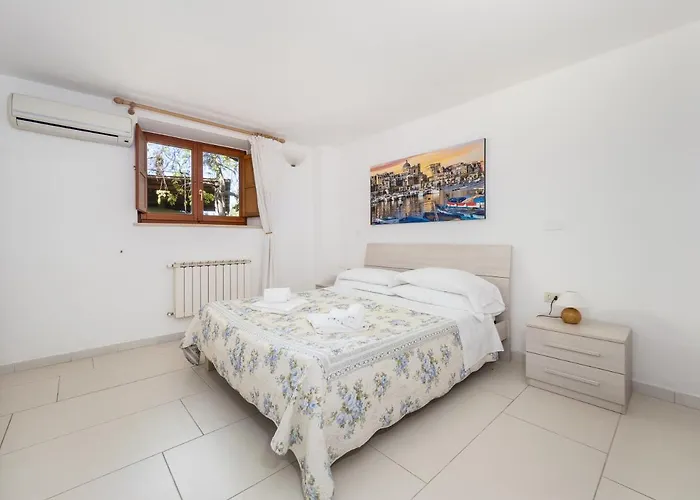 Ulivi - De Vivo Realty